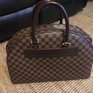 Meet your Posher, Kastiyo